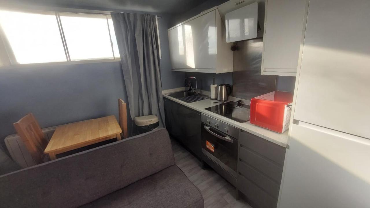 Modern Studio Maidstone - Redecorated Oct 2023 Exterior foto